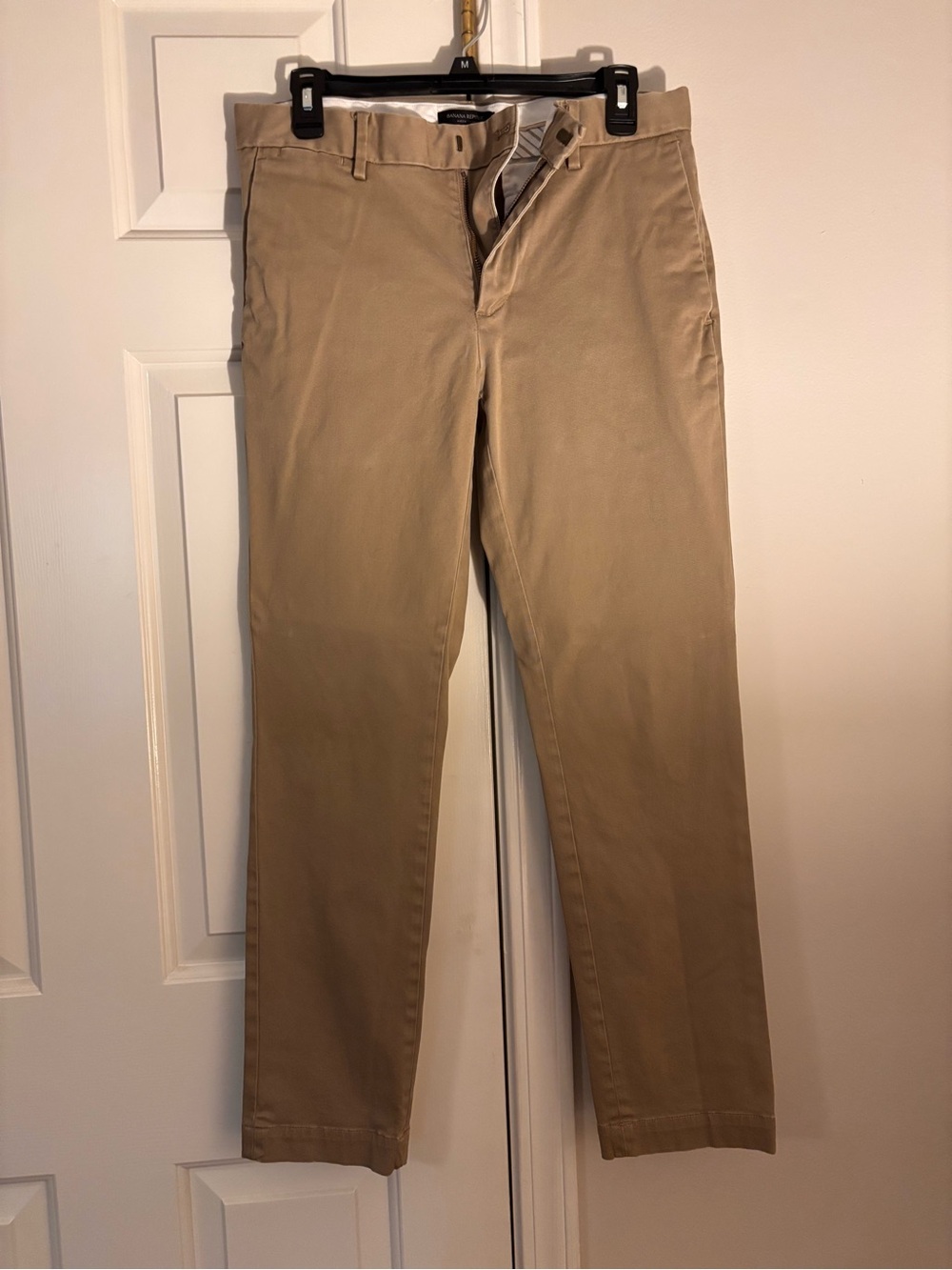 Banana Republic Men's Tan Chino Pants - Modern Straight Fit